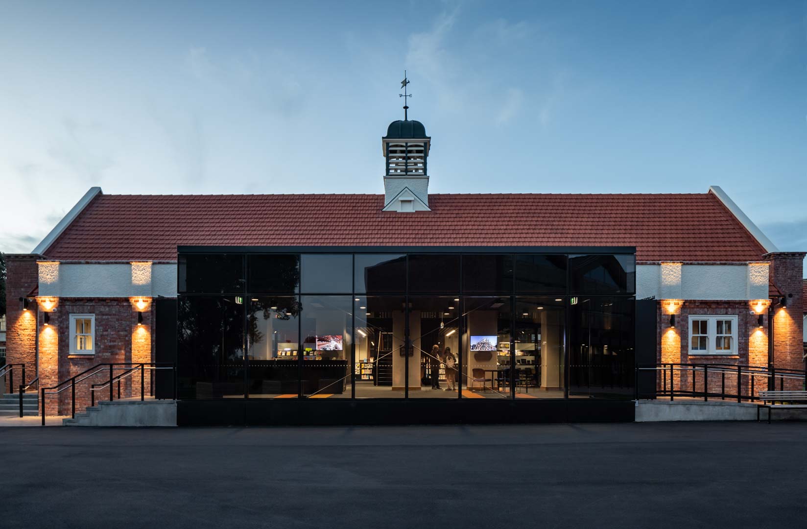 Whanganui Collegiate Library